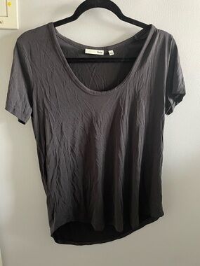 Wilfred Free Grey Scoop Neck Short Sleeve Tee